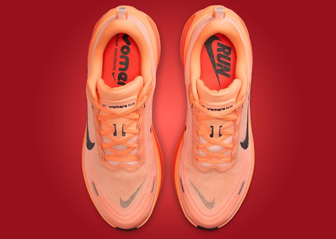 nike-vomero-plus-top-view-2025